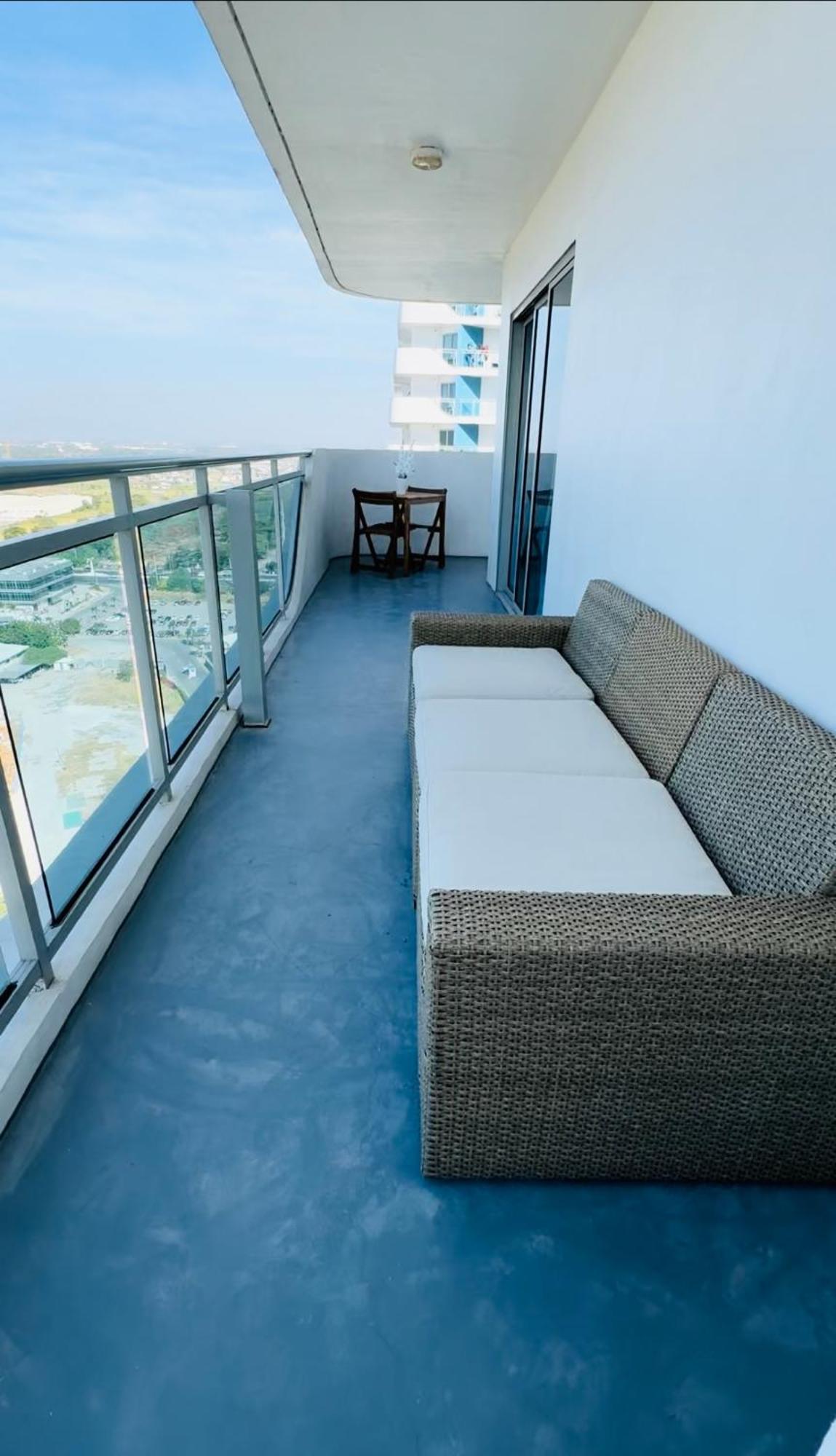 Luxebali Azure @ Azure North Aparthotel San Fernando  Εξωτερικό φωτογραφία